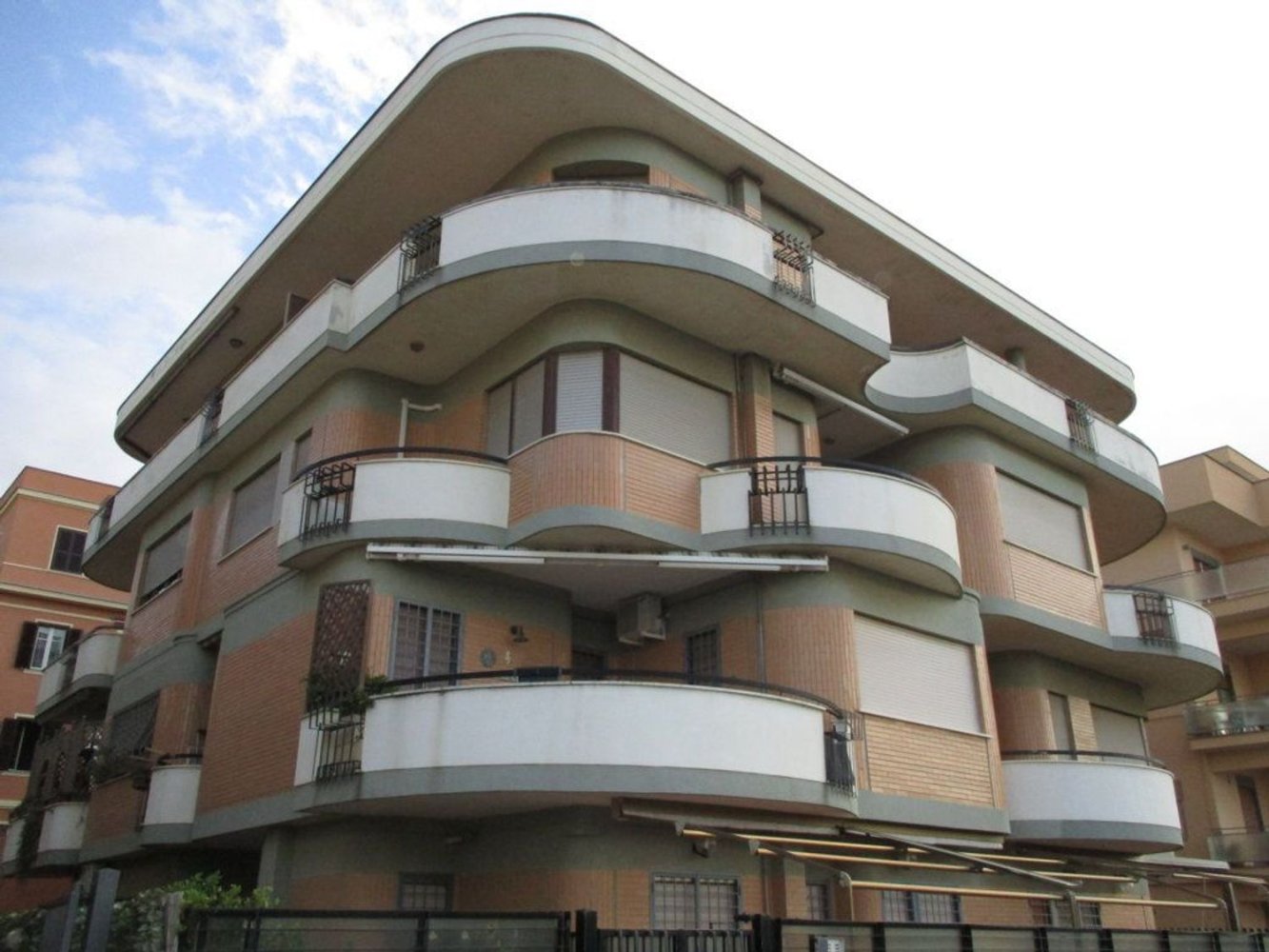 2 Schlafzimmer Wohnung in Rome, Italy, Nr. 373324