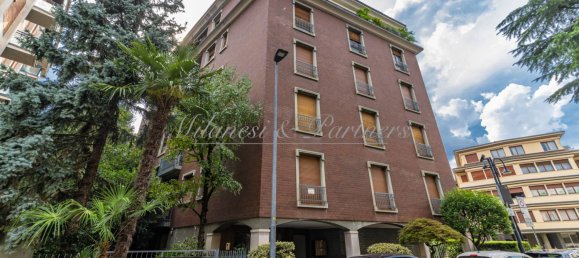 Apartamento de 2 dormitorios en Bergamo, Italy No. 354316 18
