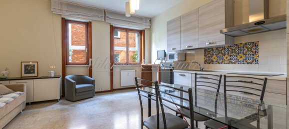 Apartamento de 2 dormitorios en Bergamo, Italy No. 354316 2