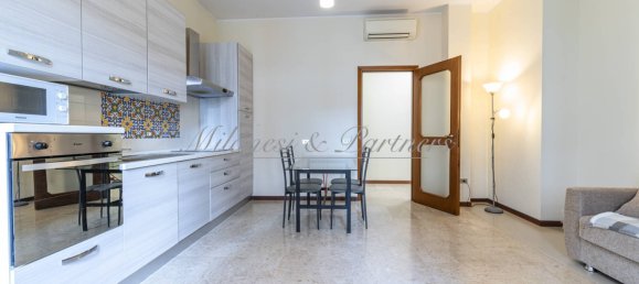 Apartamento de 2 dormitorios en Bergamo, Italy No. 354316 4