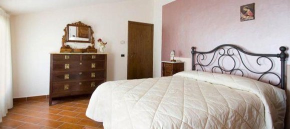 15 rooms House in Pescia, Italy No. 154339 23