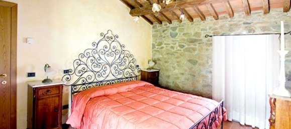 15 rooms House in Pescia, Italy No. 154339 2