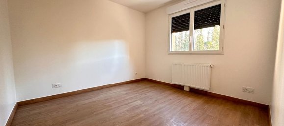 3 Schlafzimmer Villa in La Queue-en-Brie, France, Nr. 325377 10