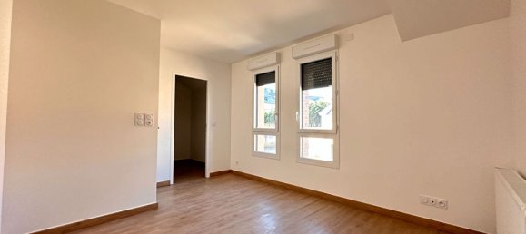 3 Schlafzimmer Villa in La Queue-en-Brie, France, Nr. 325377 6