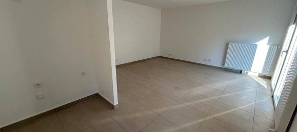 3 Schlafzimmer Villa in La Queue-en-Brie, France, Nr. 325377 7