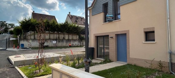 3 Schlafzimmer Villa in La Queue-en-Brie, France, Nr. 325377 3