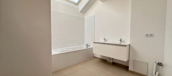 3 Schlafzimmer Villa in La Queue-en-Brie, France, Nr. 325377 12