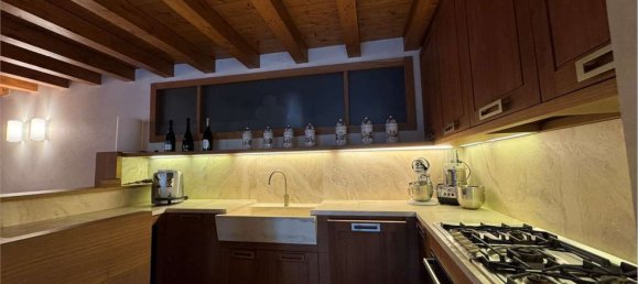 20غرفة فيلا في Tarzo, Italy رقم 298952 38