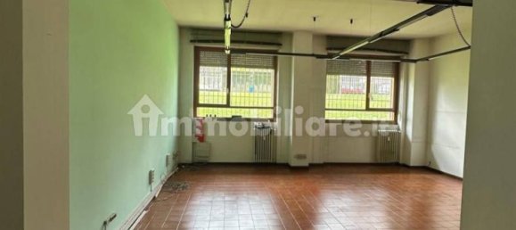 Escritório de 4 divisões em Monza, Italy N.º 16794 7