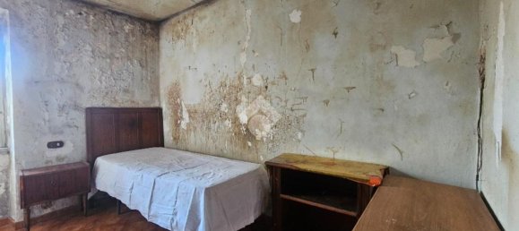 Квартира с 3 комнатами в Фьюджи, Италия № 194593 13