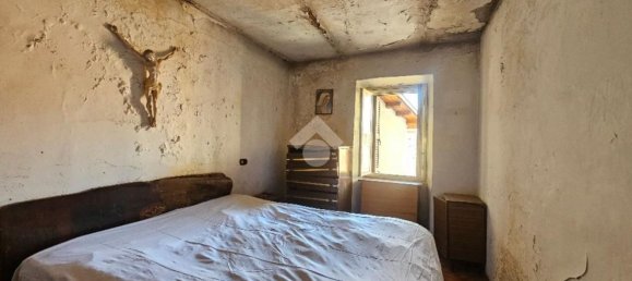 Квартира с 3 комнатами в Фьюджи, Италия № 194593 11