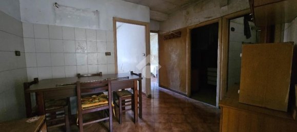 Квартира с 3 комнатами в Фьюджи, Италия № 194593 7