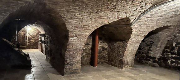 13 rooms Villa in Klosterneuburg, Austria No. 34405 5