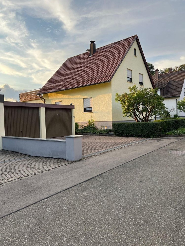 Дом с 4 спальнями в Эслинген, Германия № 260507