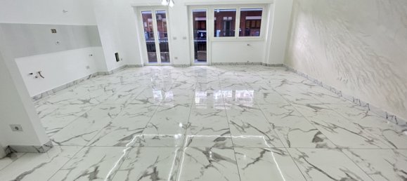 3 bedrooms Apartment in Rome, Italy No. 16667 4