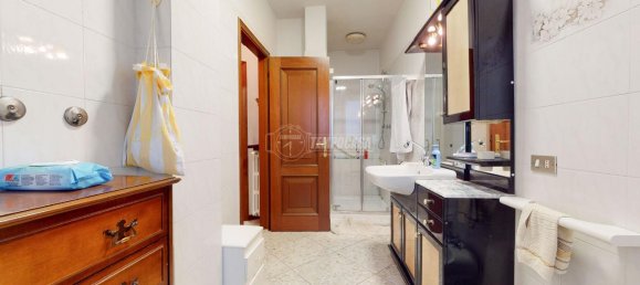 Ático de 4 habitaciónes en Fidenza, Italy No. 36787 16