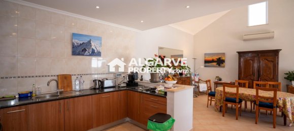 3 bedrooms Villa in Loule, Portugal No. 23280 9