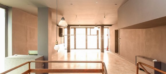 Gewerbliche Immobilie in Como, Italy 150m², Nr. 194141 11