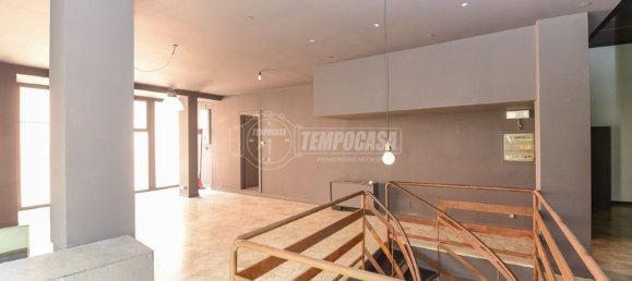 Gewerbliche Immobilie in Como, Italy 150m², Nr. 194141 12