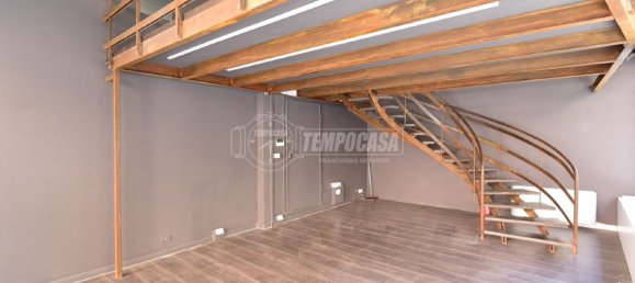 Gewerbliche Immobilie in Como, Italy 150m², Nr. 194141 4