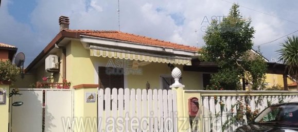 Apartamento de 5 habitaciónes en Montesilvano, Italy No. 238430 10