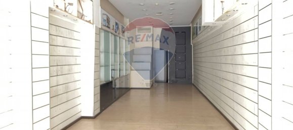 Gewerbliche Immobilie in Bari, Italy 130m², Nr. 120721 5
