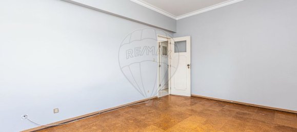 4 bedrooms House in Corroios, Portugal No. 188558 25