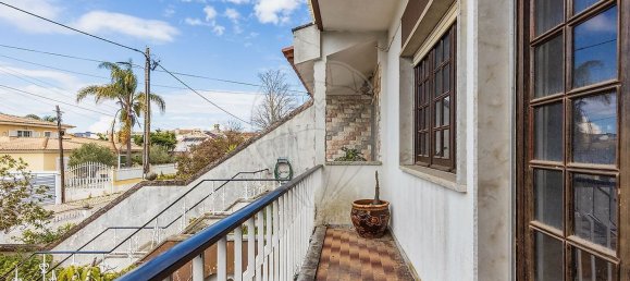 4 bedrooms House in Corroios, Portugal No. 188558 10