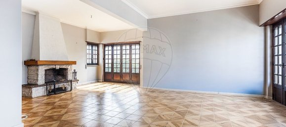 4 bedrooms House in Corroios, Portugal No. 188558 8