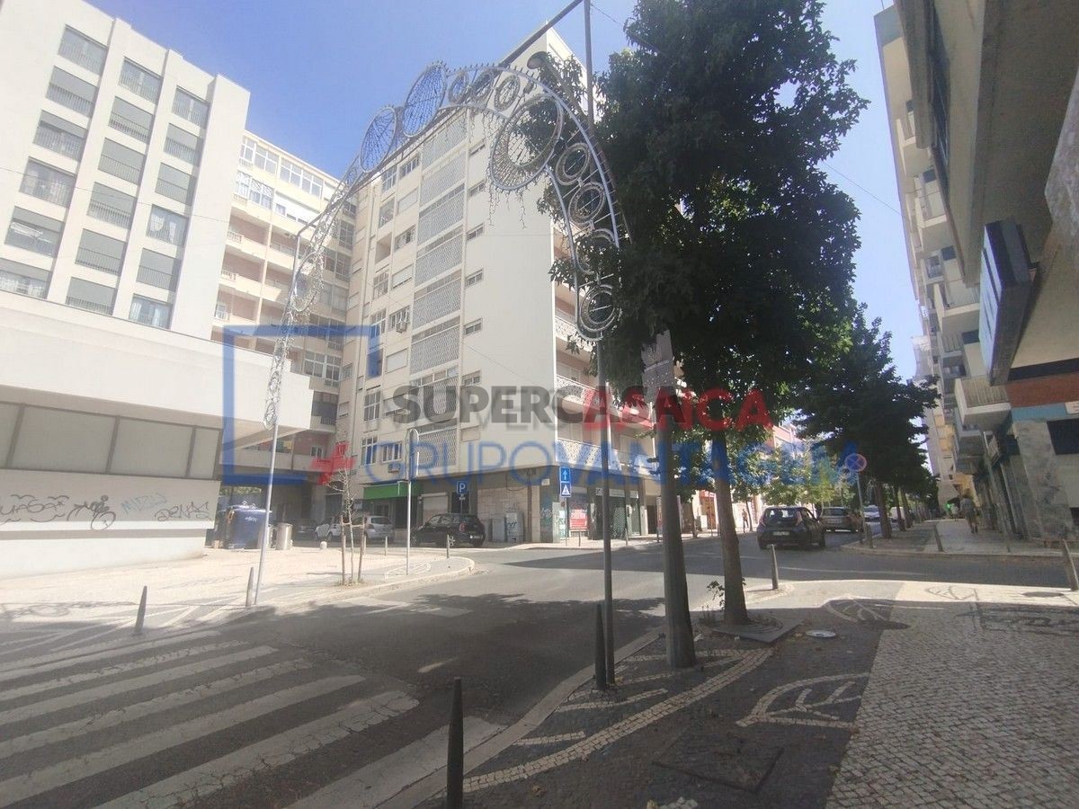 3 Schlafzimmer Wohnung in Barreiro, Portugal, Nr. 250929