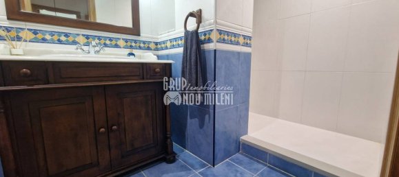 Apartamento de 2 dormitorios en València, Spain No. 140796 4