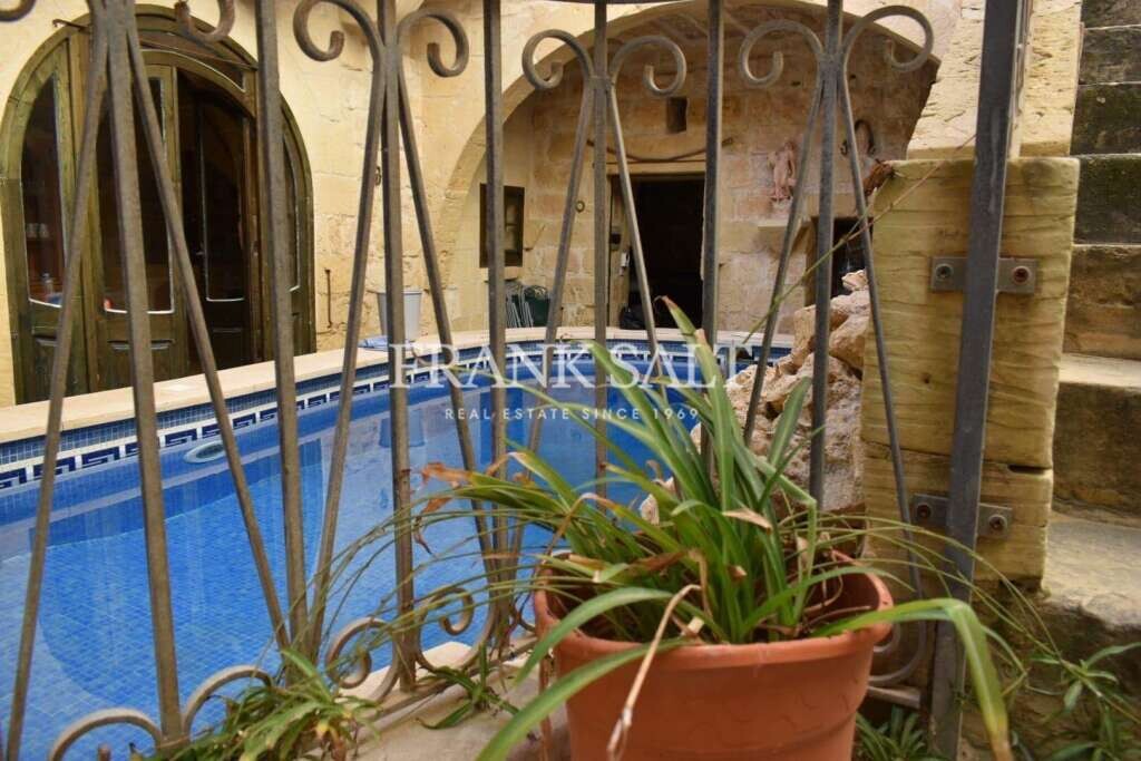 4 غرف نوم مزرعة في Munxar, Malta رقم 5434