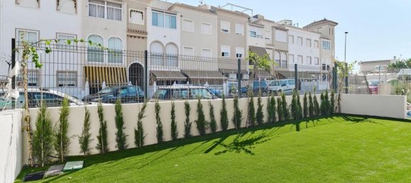 2 bedrooms House in Torrevieja, Spain No. 48341 4