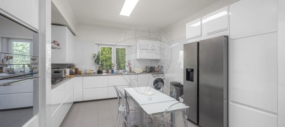 4 bedrooms House in Turcifal, Portugal No. 333402 12