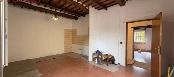 4 غرف نوم شقة في Lucca, Italy رقم 360060 2