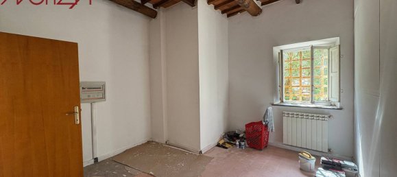 4 غرف نوم شقة في Lucca, Italy رقم 360060 9