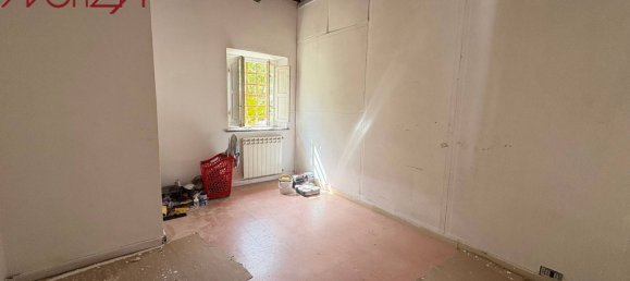 4 غرف نوم شقة في Lucca, Italy رقم 360060 11