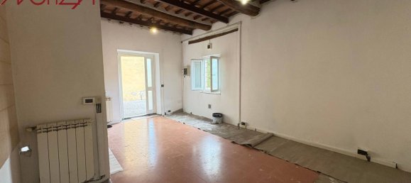 4 غرف نوم شقة في Lucca, Italy رقم 360060 7