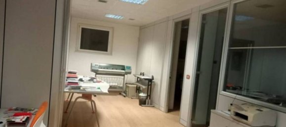 139m² Office in Grottammare, Italy No. 316465 8