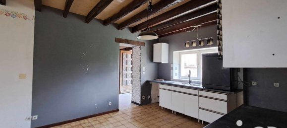 Casa de 4 dormitorios en Marolles-sous-Lignieres, France No. 220476 2