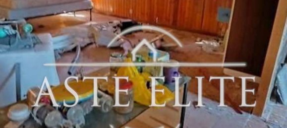 5 rooms Apartment in Aprilia, Italy No. 98647 3