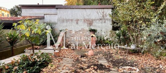 4 bedrooms House in Viareggio, Italy No. 39662 41