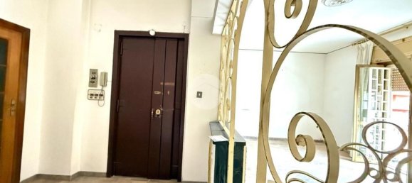 5 Schlafzimmer Wohnung in Naples, Italy, Nr. 326324 7