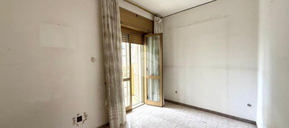 5 Schlafzimmer Wohnung in Naples, Italy, Nr. 326324 17