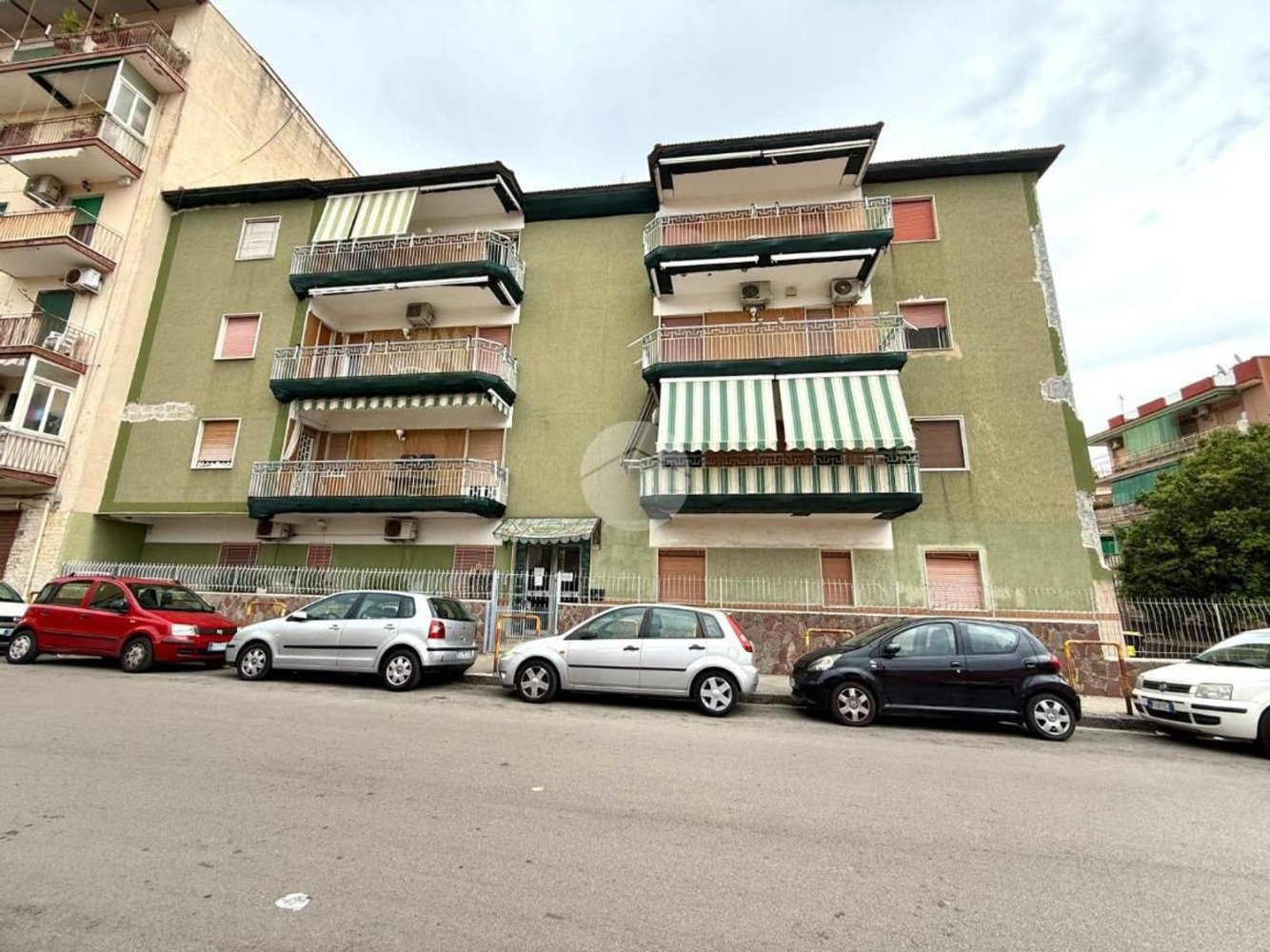 5 Schlafzimmer Wohnung in Naples, Italy, Nr. 326324