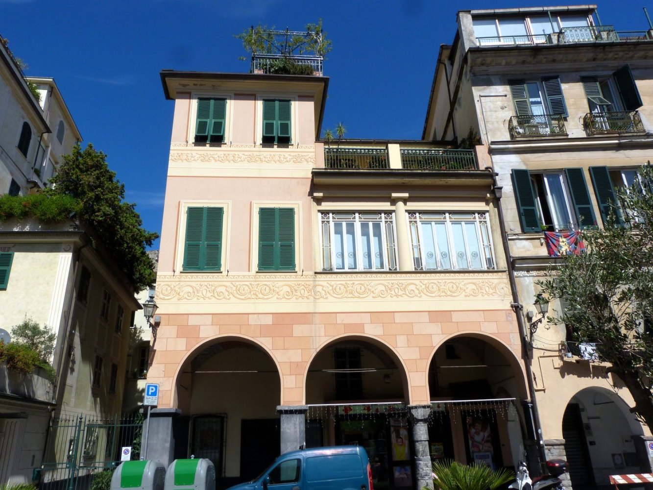 Apartamento de 4 dormitorios en Chiavari, Italy No. 347317