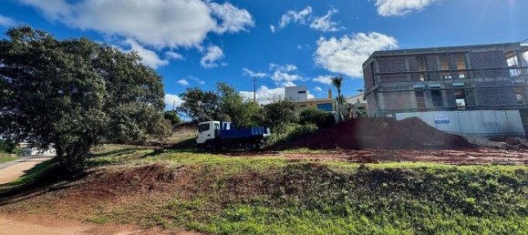 3 Schlafzimmer Villa in Mexilhoeira Grande, Portugal, Nr. 112669 14