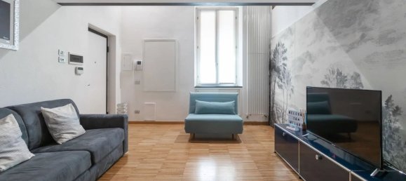 3 bedrooms Apartment in Milan, Italy No. 373167 3