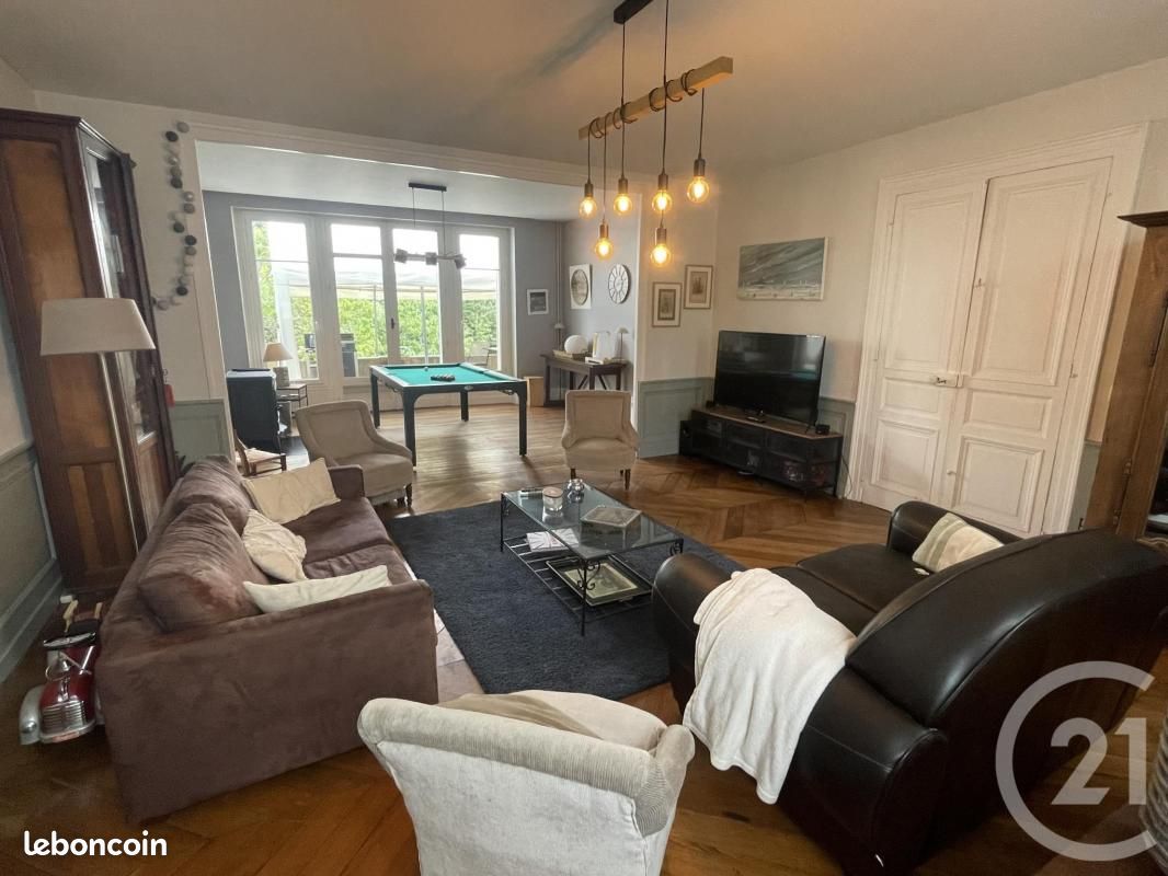 5 Schlafzimmer Haus in Chateauroux, France, Nr. 268986