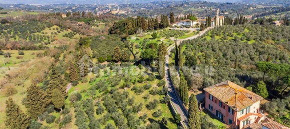 5 bedrooms Villa in Impruneta, Italy No. 237961 5